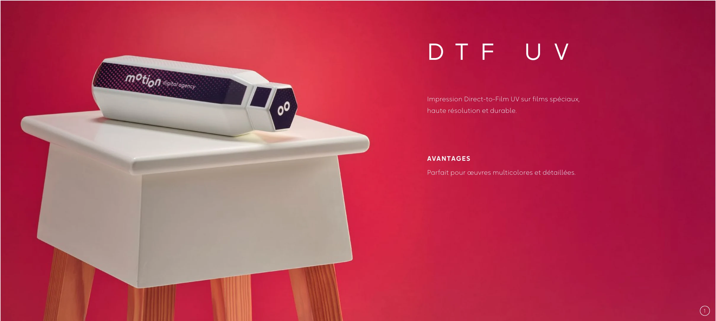 Marquage DTF UV haute résolution sur bouteille hexagonale